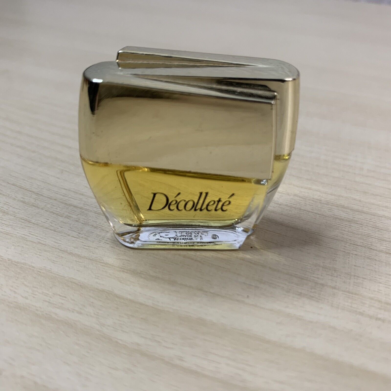 Decollete Merle Norman perfume - a fragrance for women 1987