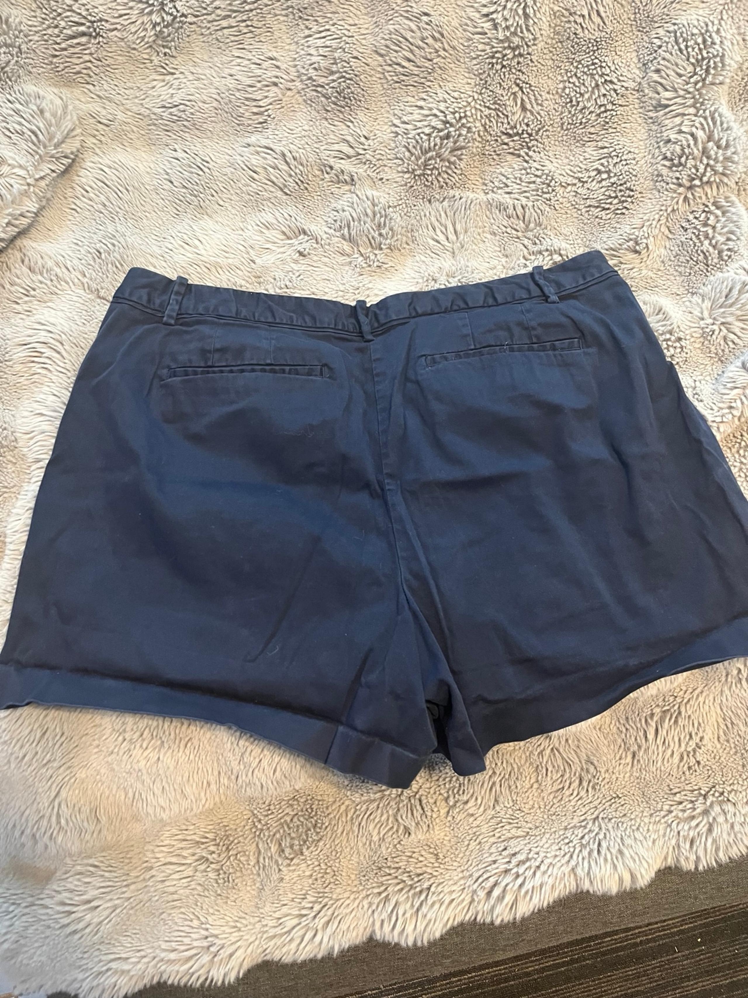 Shorts size women’s 20