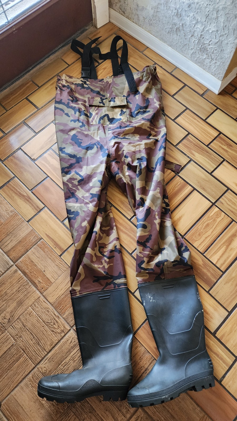 Fishing wader