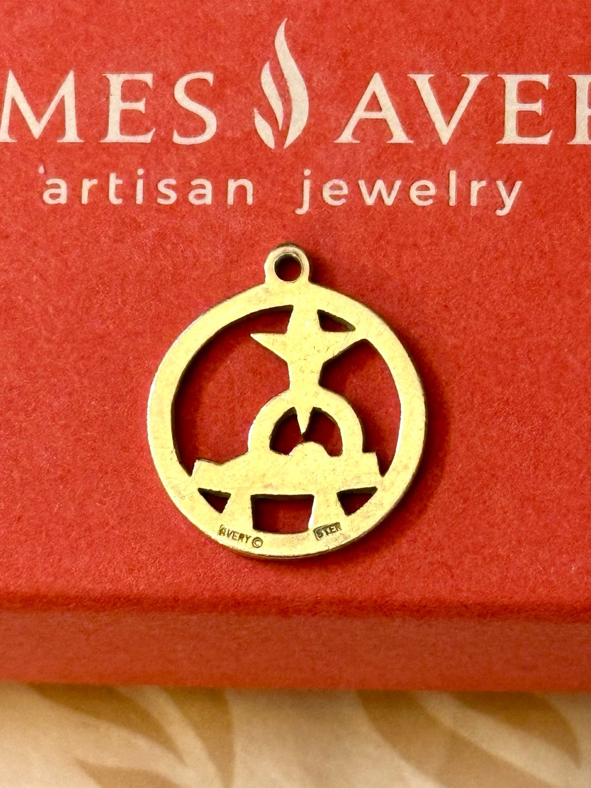 James Avery Sterling silver rare/retired open manger nativity charm