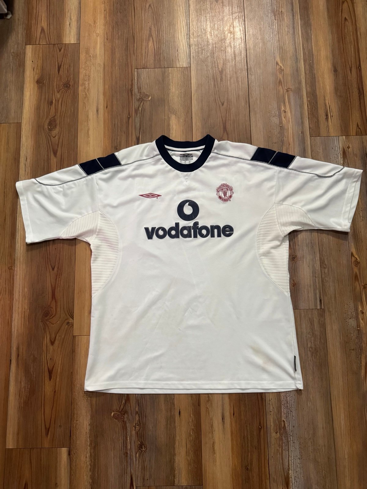 Umbro Manchester United 2000-2001 Away Jersey Beckham #7