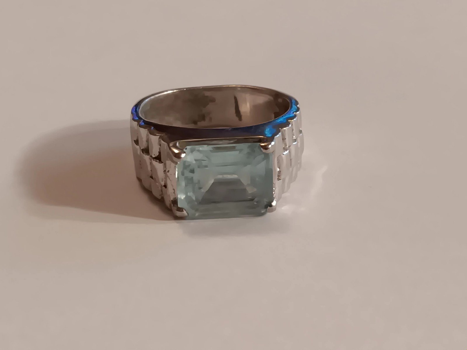 Sterling Silver Ring with Light Blue Gemstone Stamped 925 & ND, Approx Sz 5.5