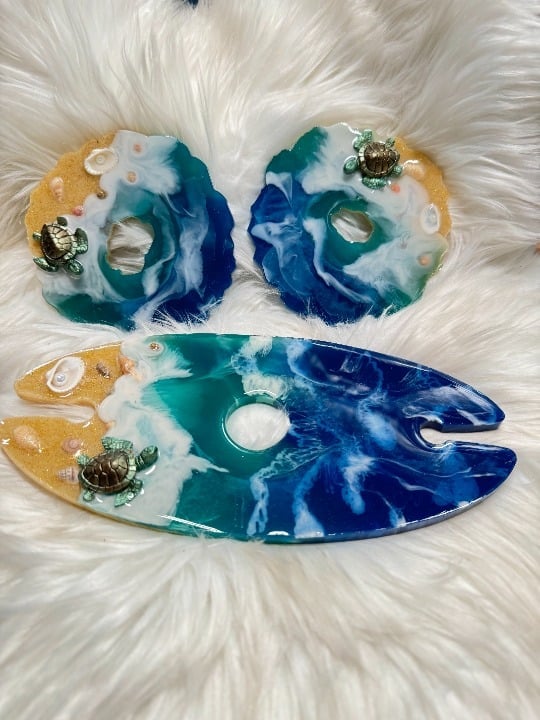 Wine Glass bottle holder and Two coasters, Ocean turtle beach set