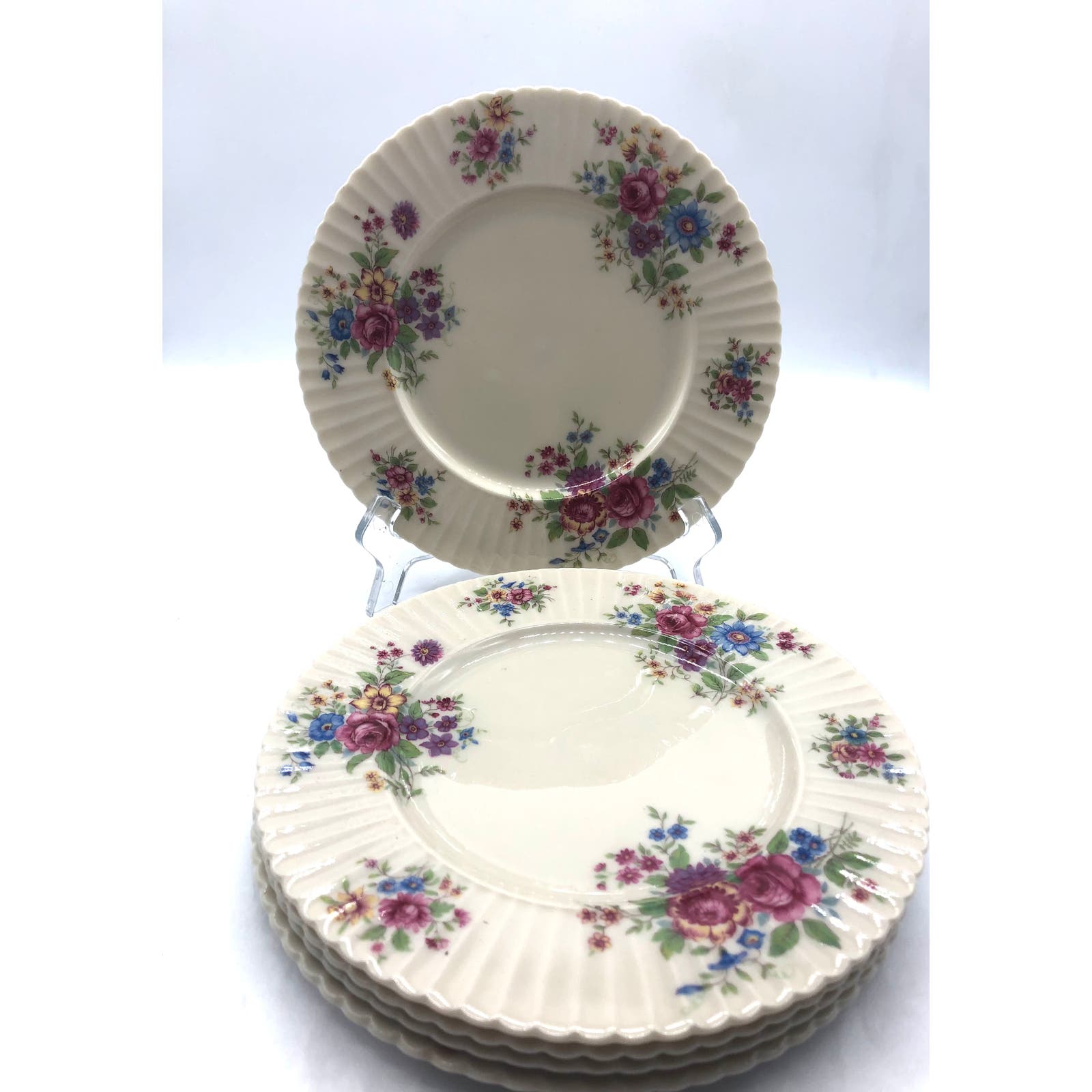 Five Gorgeous Lenox 0-480 Victoria Patterned Salad Plates With Blue and Purple