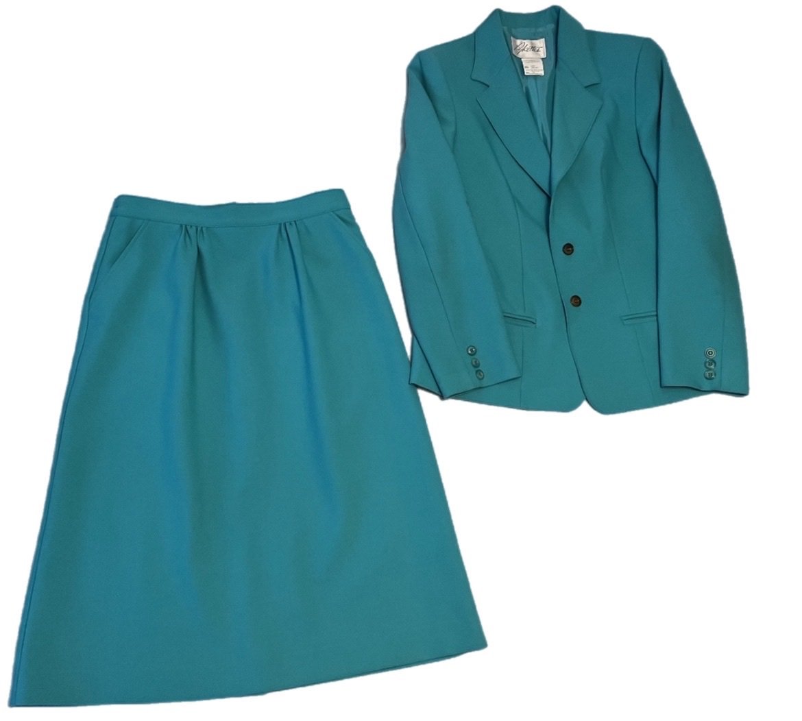 Vintage Pykettes Woman Outfit Suit Blazer abd Skirt Size 10 skirt size 8 jacket