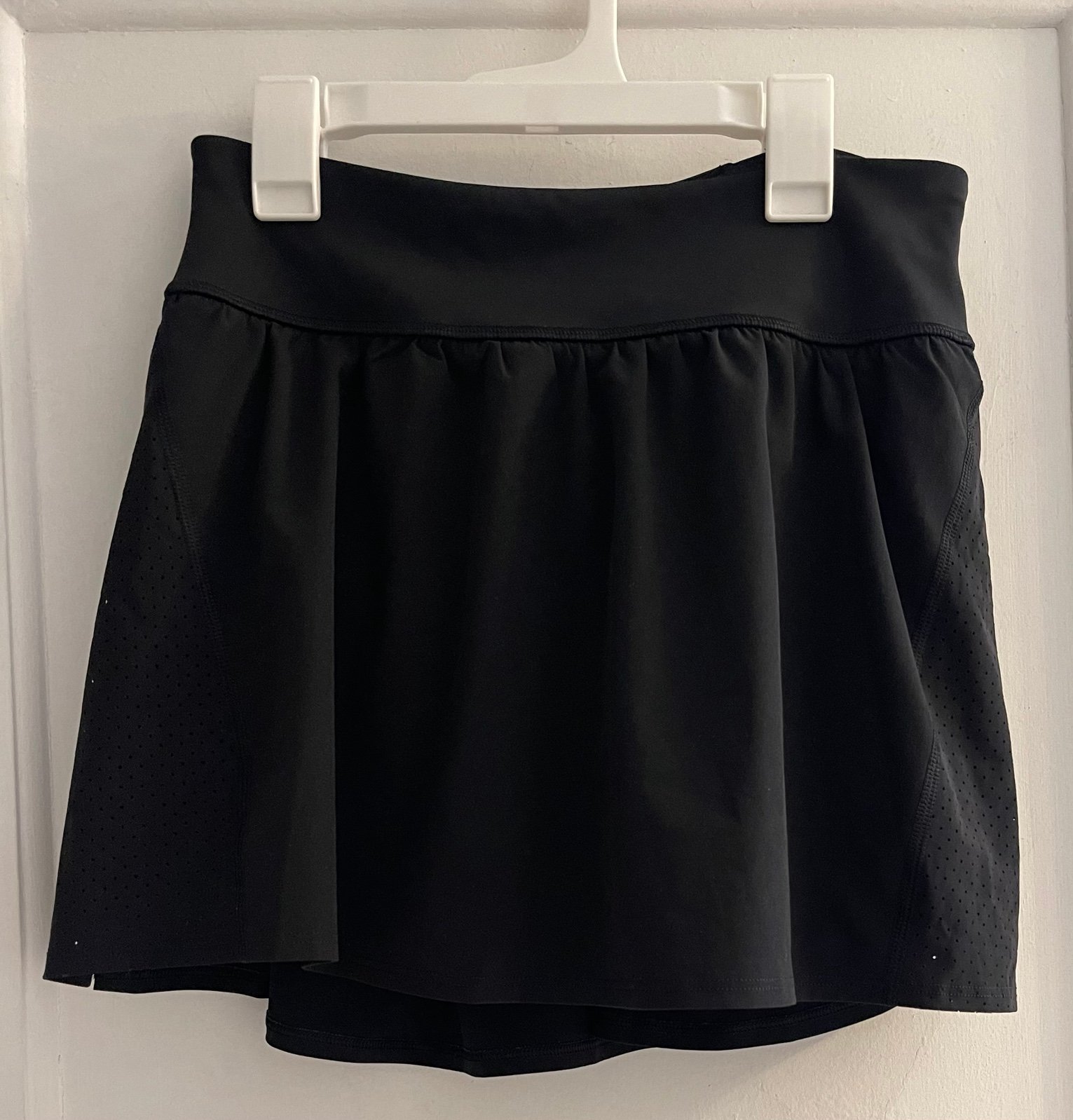 SPANX Get Moving 14-Inch Skort Black Athletic Tennis Skirt Size Medium