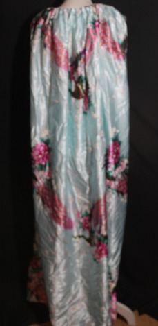 V-Steam Gown Blue Steaming Robe Dress with Peacocks (B340)