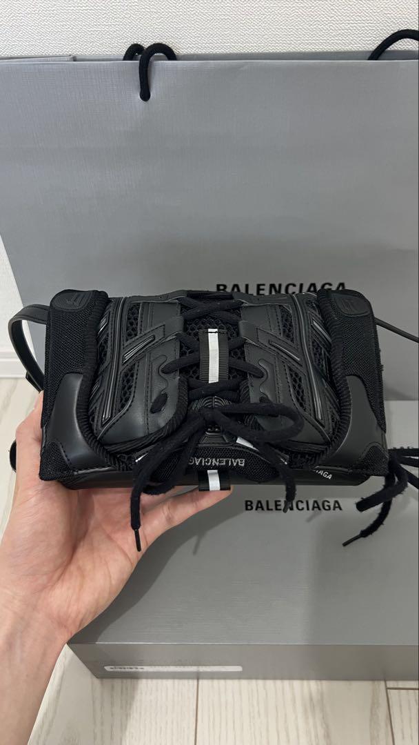 BALENCIAGA 21AW Sneakerhead Phone Holder