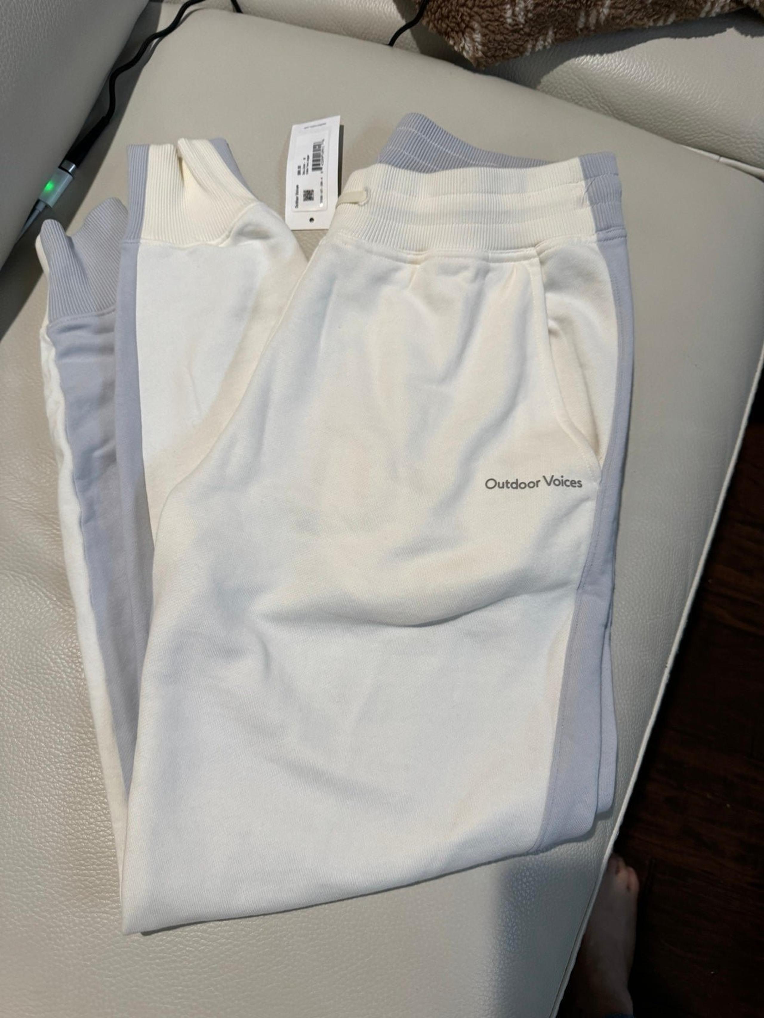 Outdoor Voices Cream & Grey Colorblock Jogger Sweatpants Womens