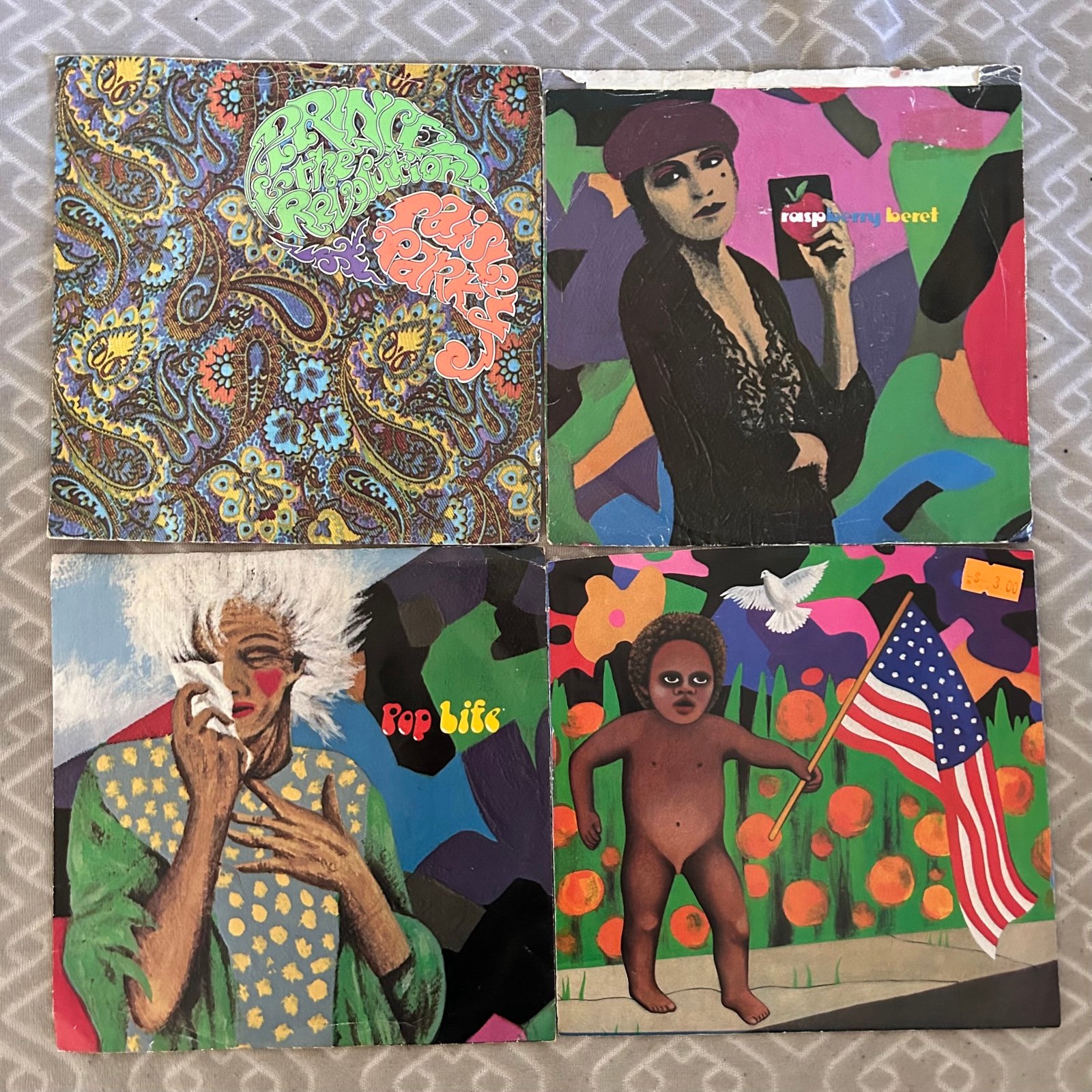 PRINCE : 7” PAISLEY PARK RASPBERRY BERET AMERICA POP LIFE LOT
