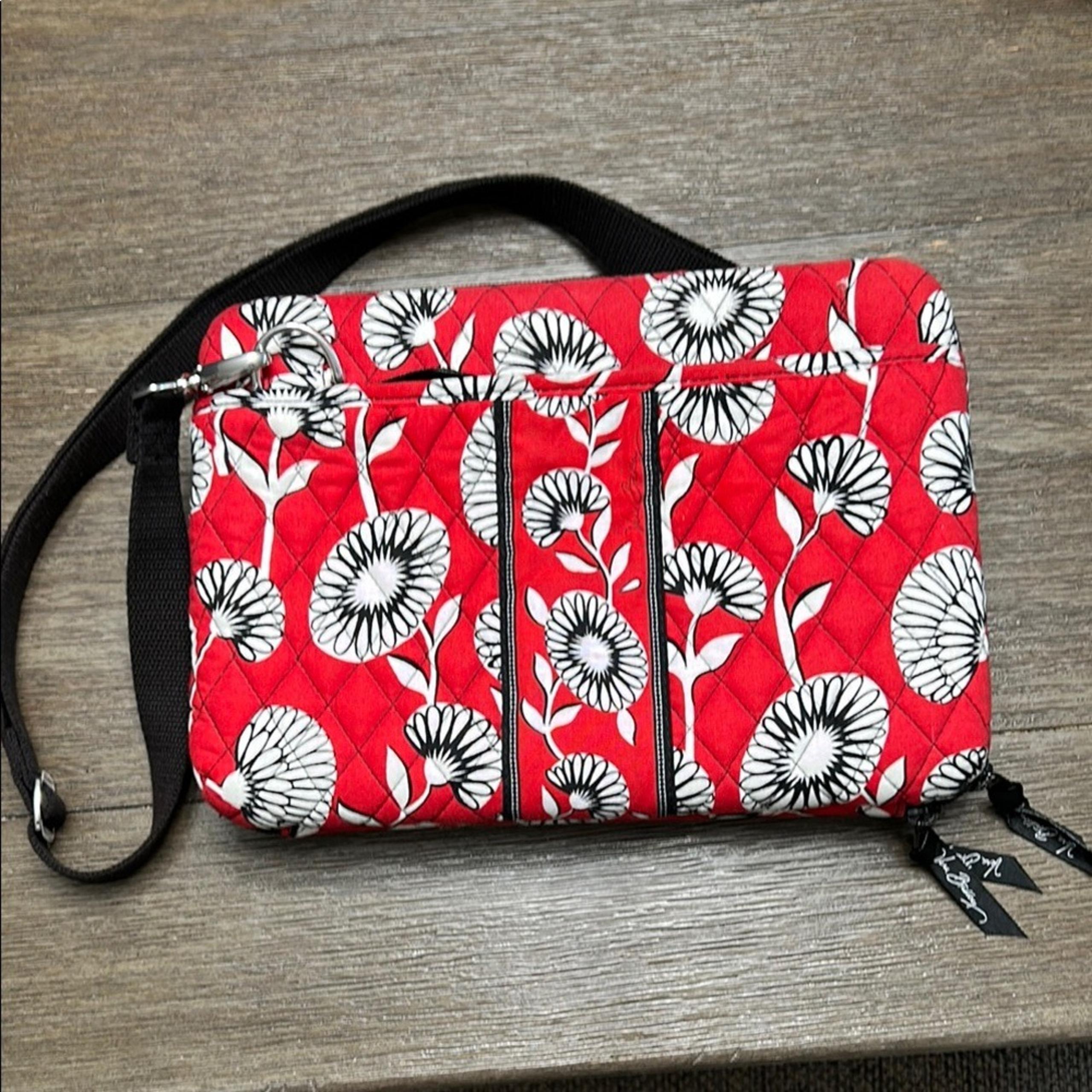 Vera Bradley Retired Deco Daisy print hard shell IPad case, holder with strap