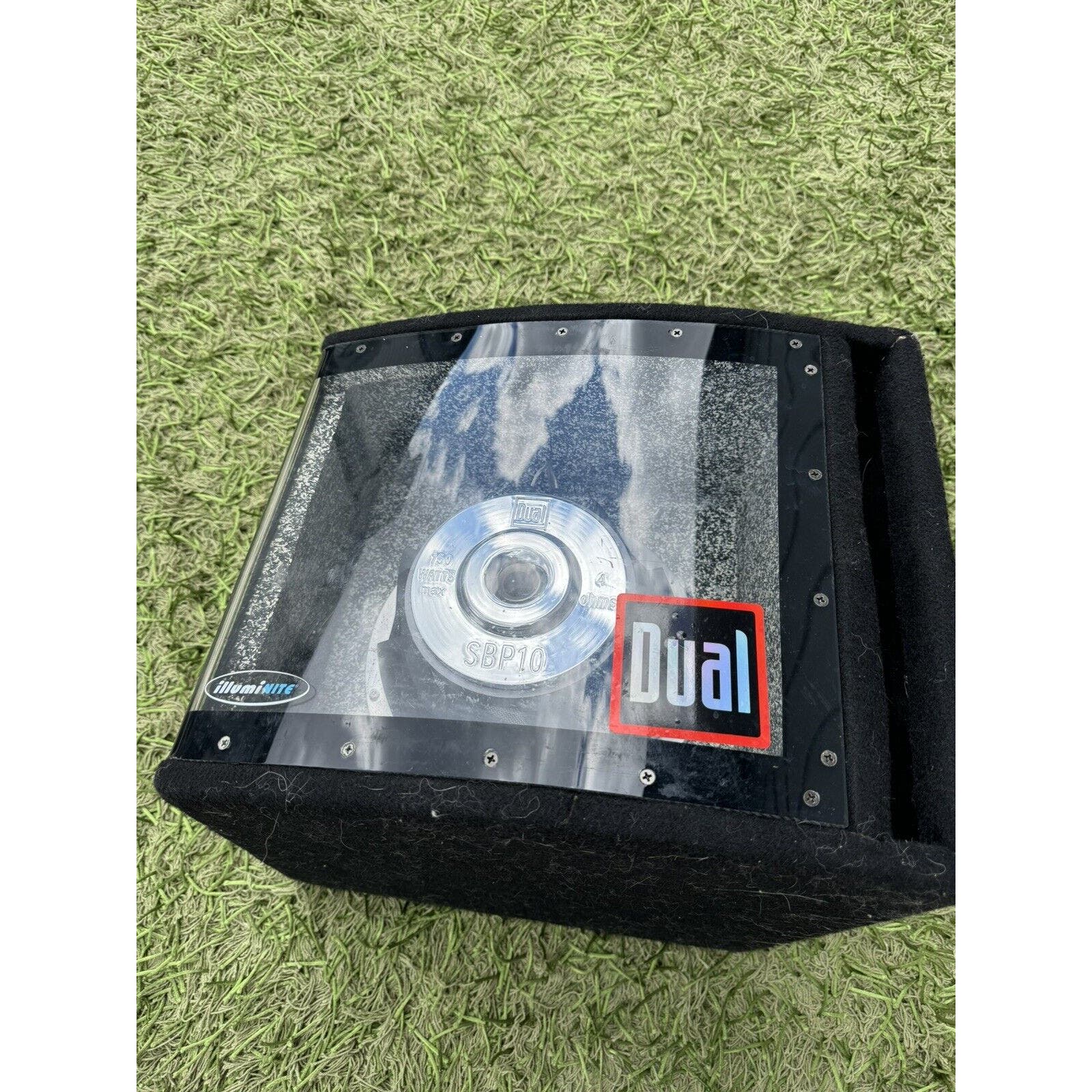 Dual Electronics 10 Illuminated Bandpass Subwoofer Enclosure