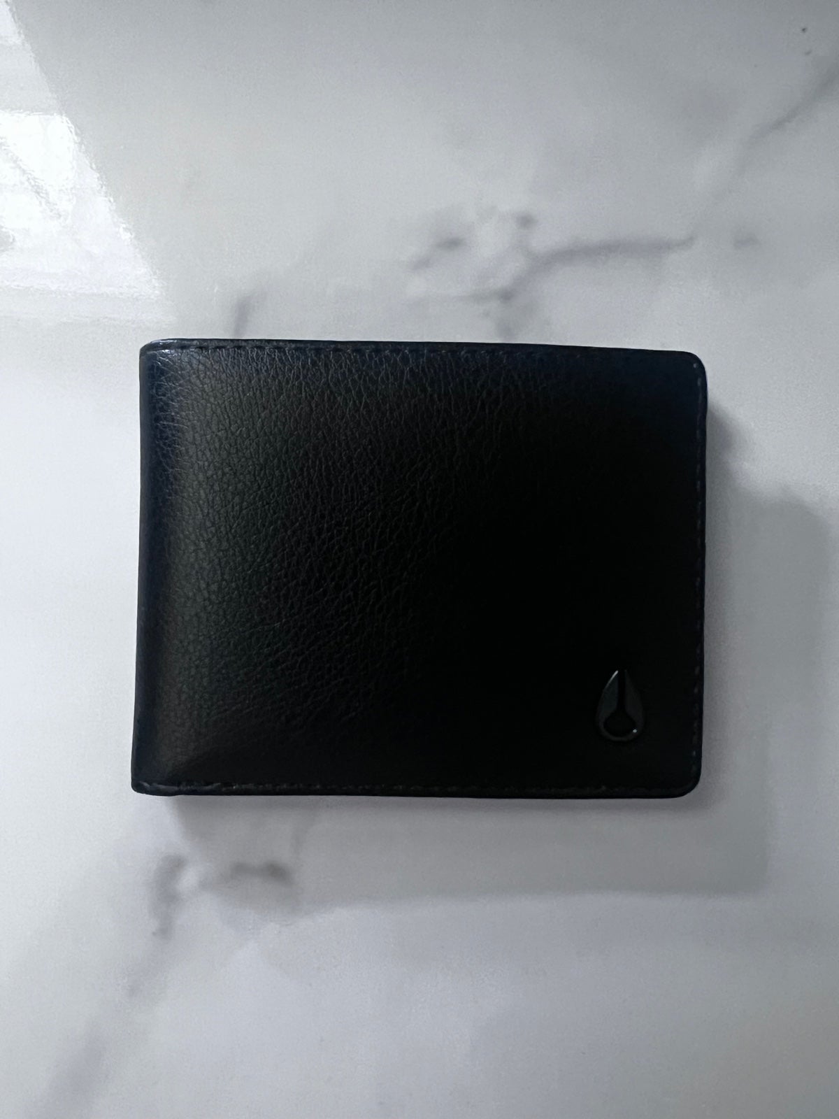 Nixon wallet deals