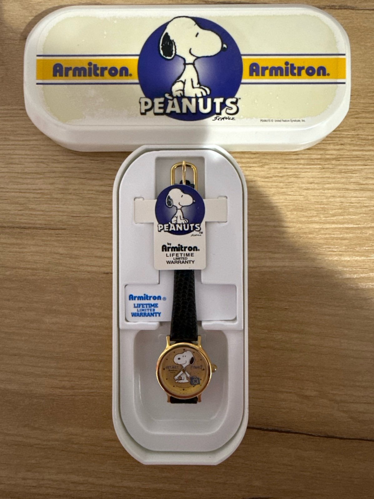 VINTAGE SNOOPY ARMITRON MILLENNIUM WATCH ~ BRAND NEW ~ RARE