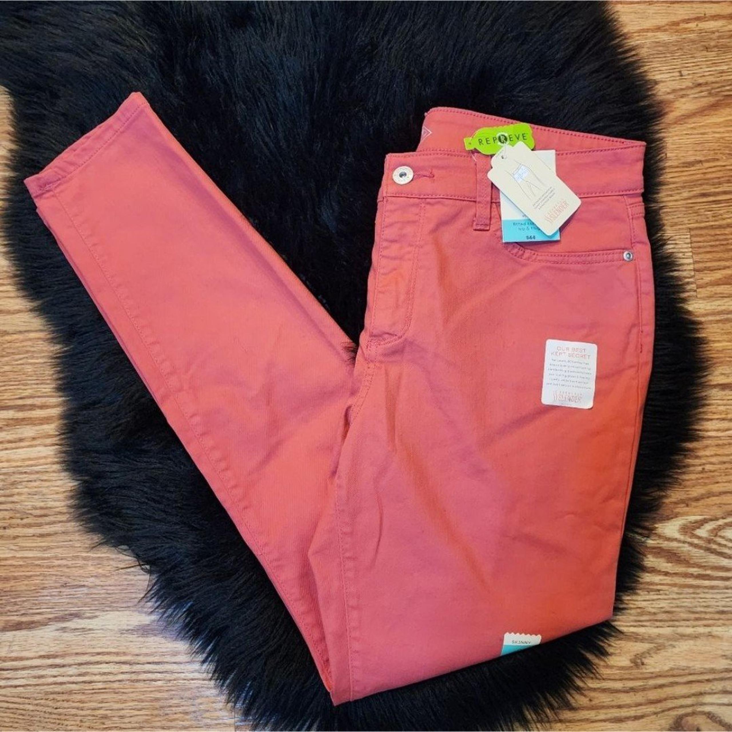 Coral Skinny Jeans Women's Size 12 - St. John's Bay