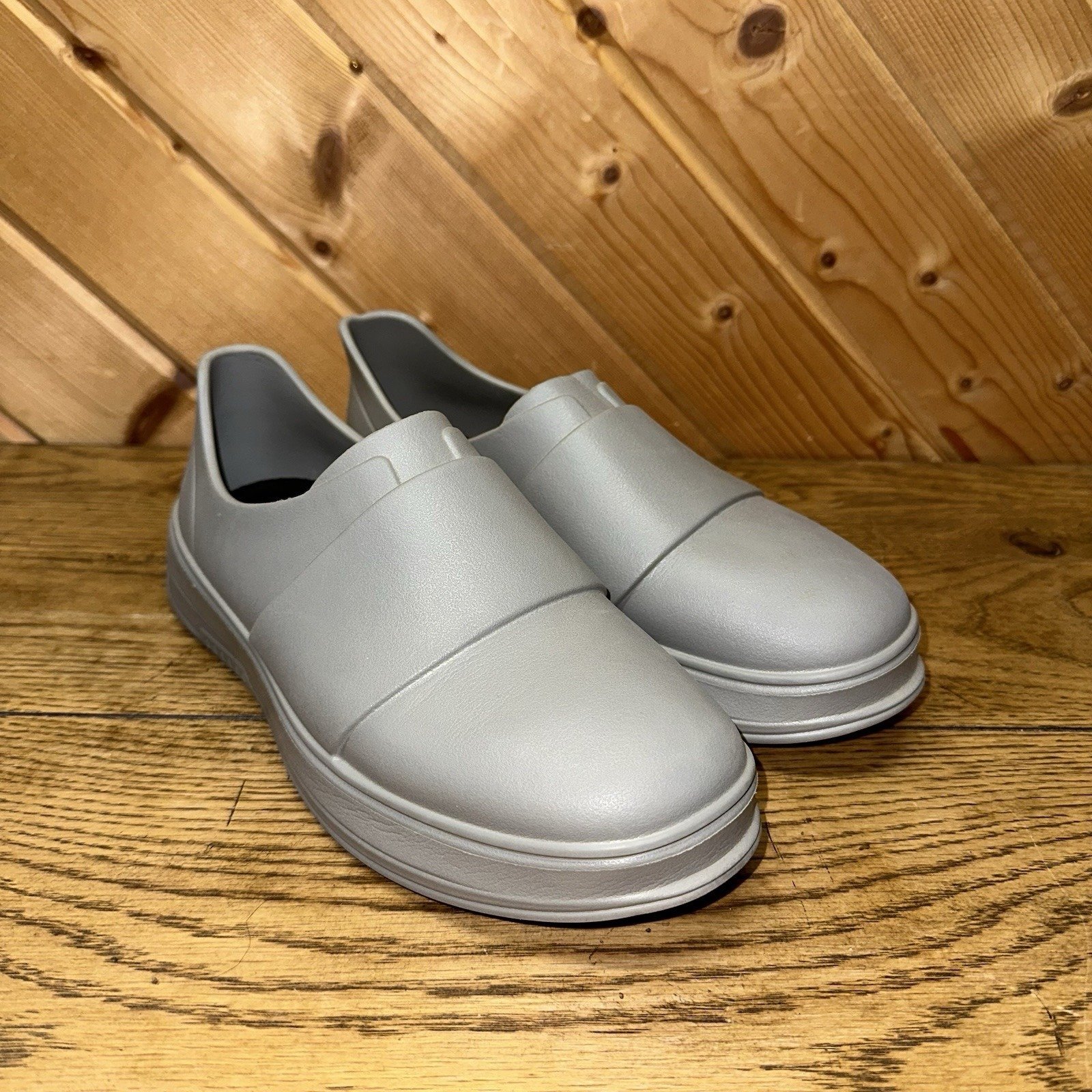 Gales+ Frontline Nurse Shoes Smart PPE Footwear Gray | Women's 8 Men's 6 EUC 99