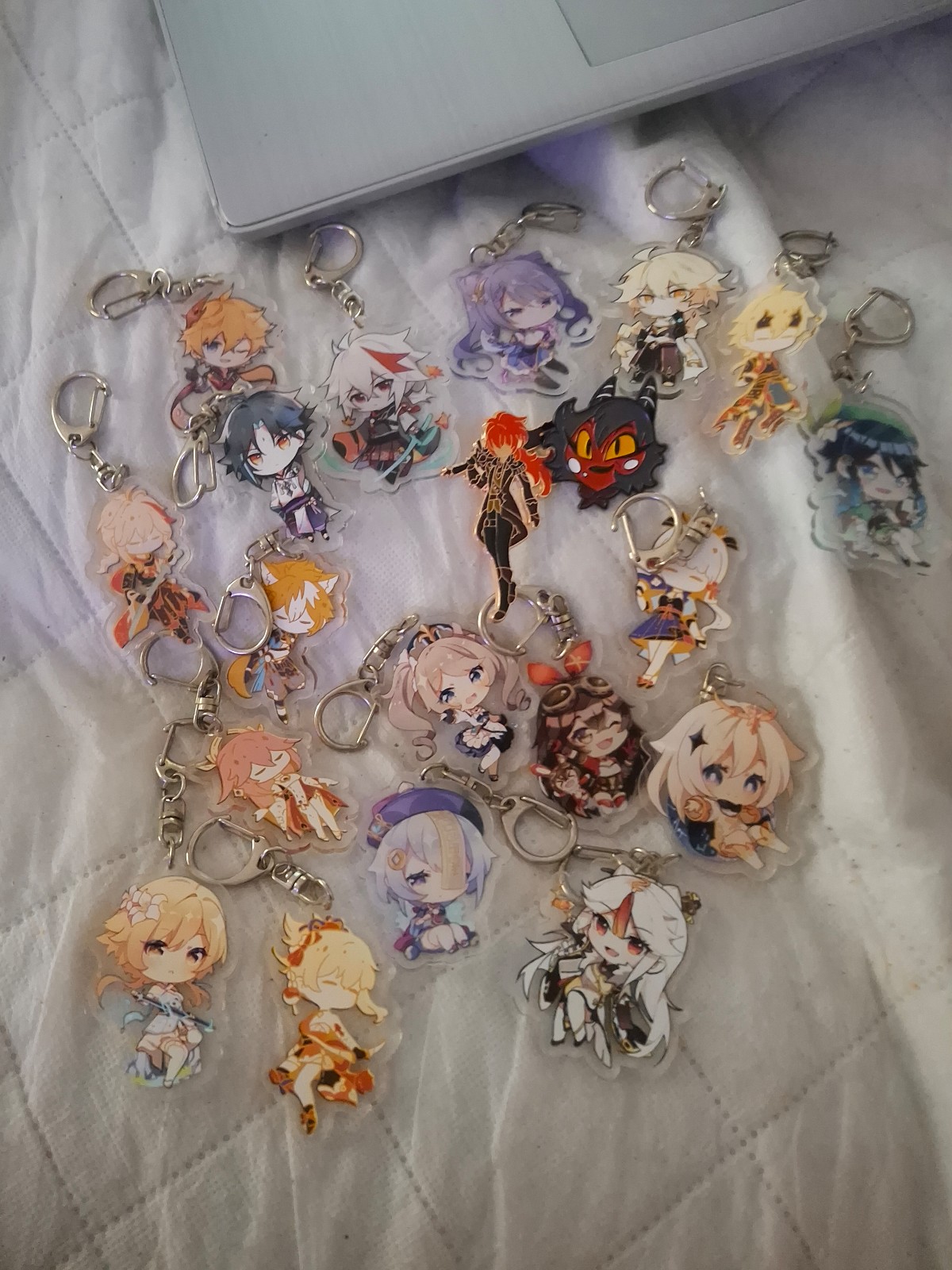 Mainly genshin stuff (NOT SET PRICE, READ DESC)