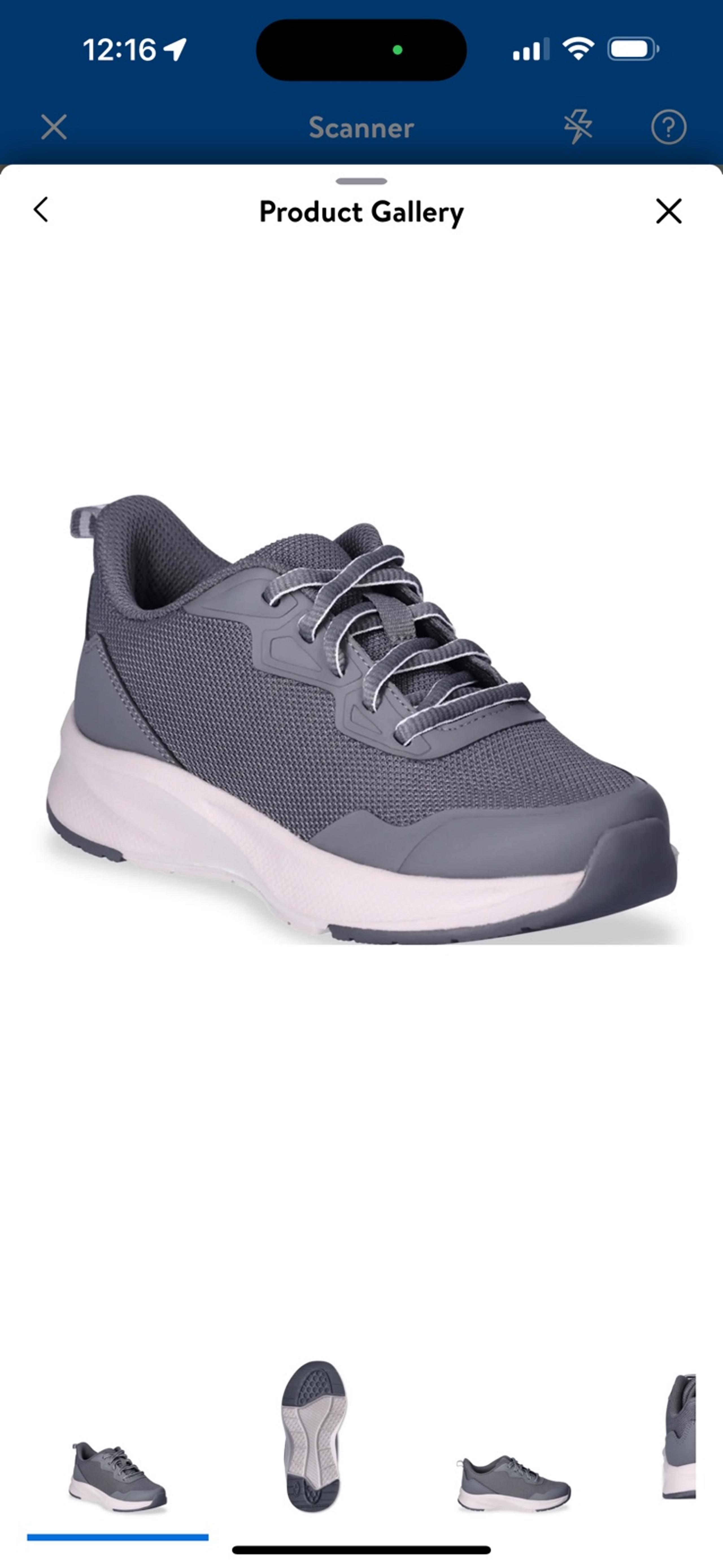Youth sneakers. Size 1. (School age youth)