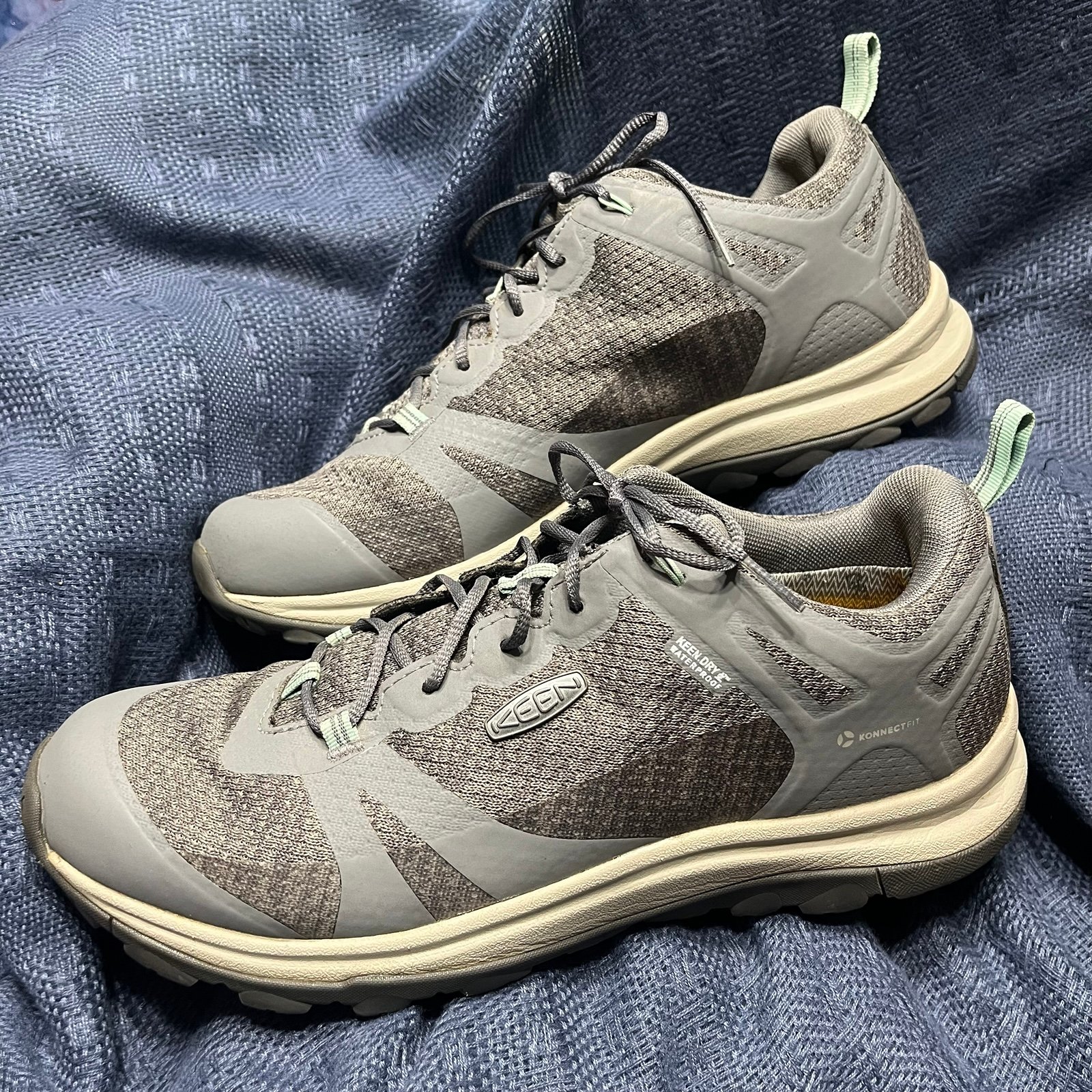Keen Terradora II Low Top Hiking Shoe - waterproof- Women’s 11