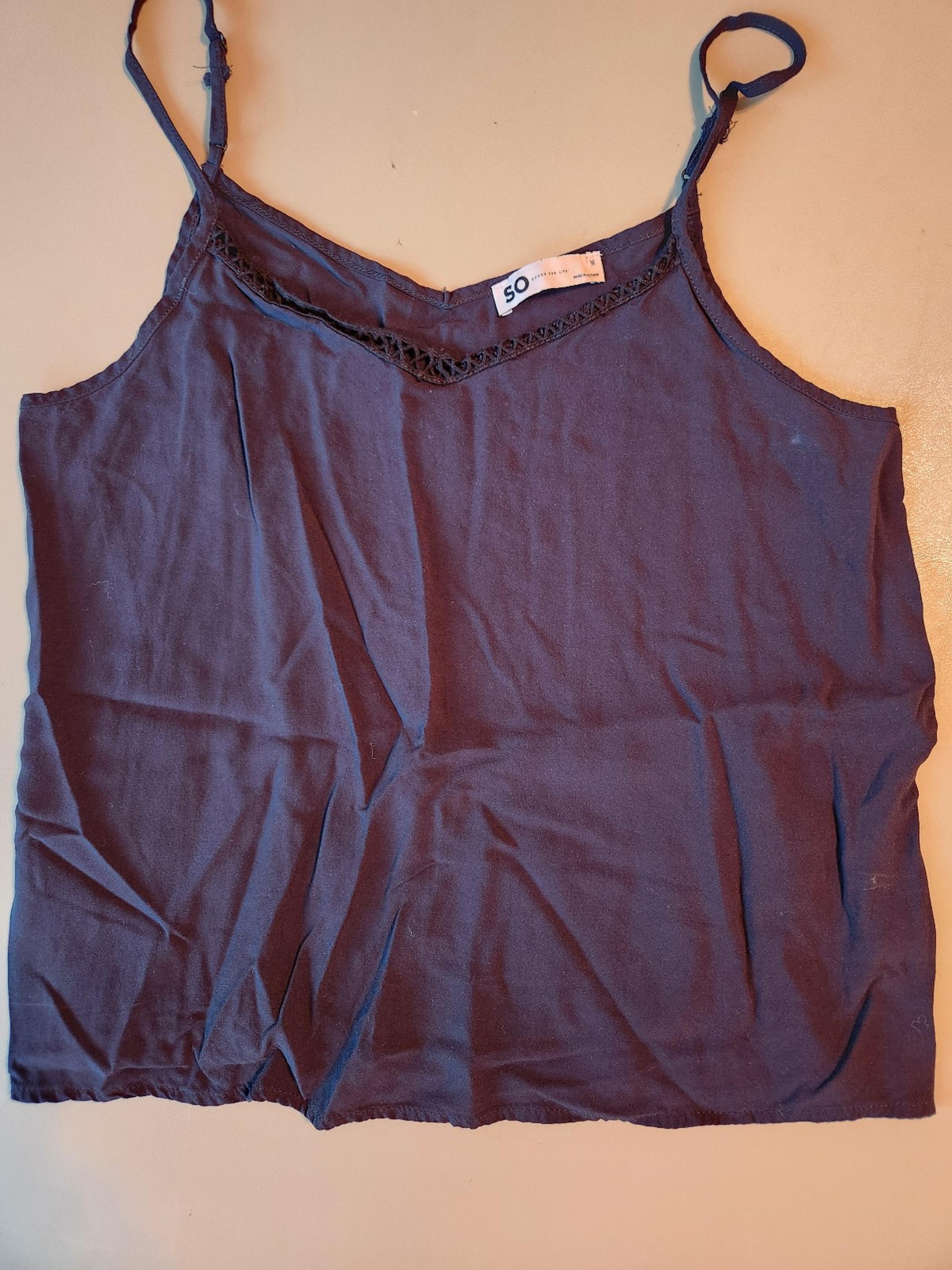 New Women's SO Flowy Crop Top Size Medium