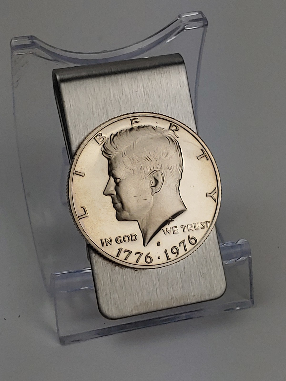 1776-1976 S BICENTENNIAL KENNEDY HALF DOLLAR on Stainless Steel Money Clip - NEW 1776-1976 S BICENTENNIAL KENNEDY HALF DOLLAR on Stainless Steel Money Clip - NEW