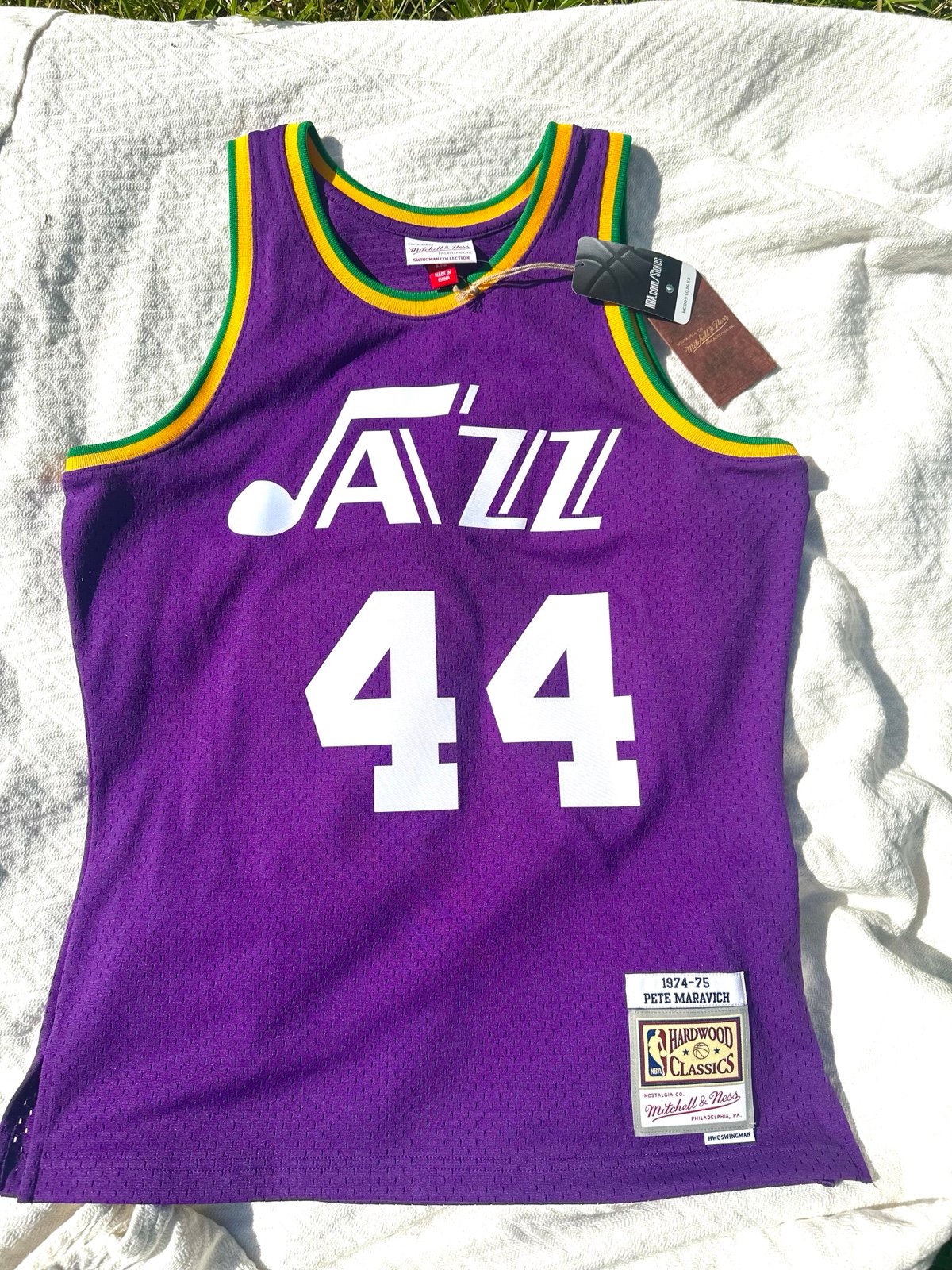 Mitchell & Ness Basketball Jersey MAKE AN OFFER‼️