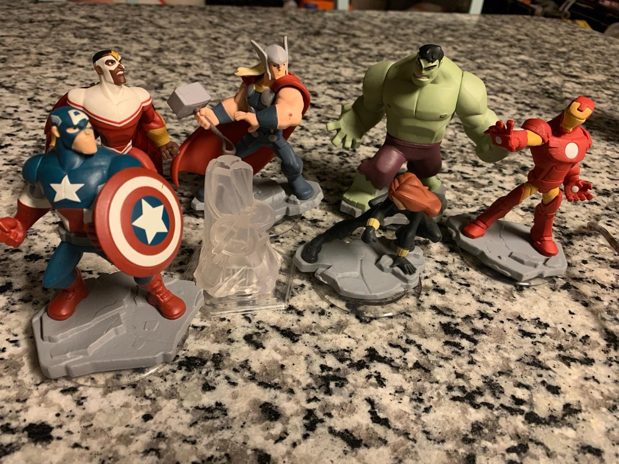 Disney Infinity 2.0 Marvel Avengers Lot - 6 Figures & Crystal - Falcon Hulk Thor