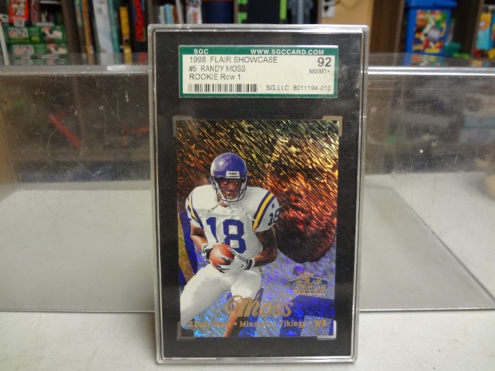 1998 FLAIR SHOWCASE ROW 1 RANDY MOSS ROOKIE FOOTBALL CARD GRADED 92