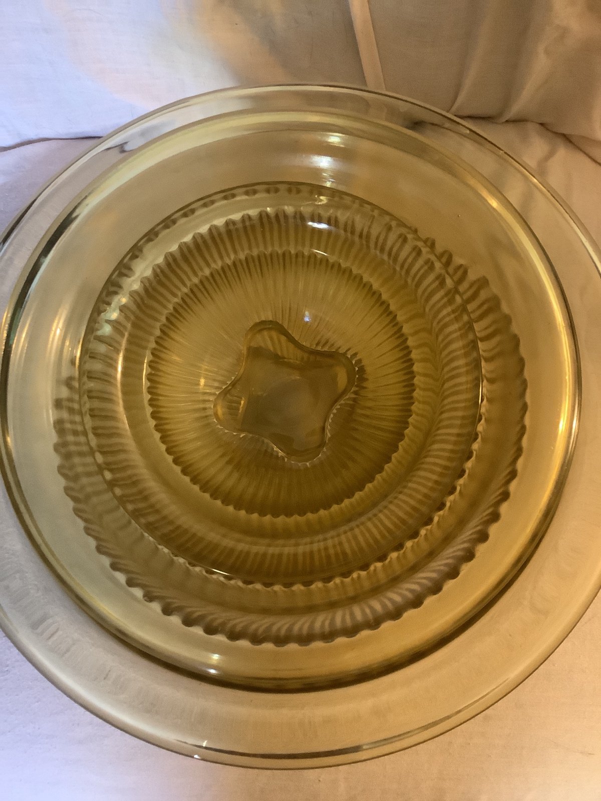 RARE VINTAGE DEPRESSION GLASS 3 PIECE BOWL SET