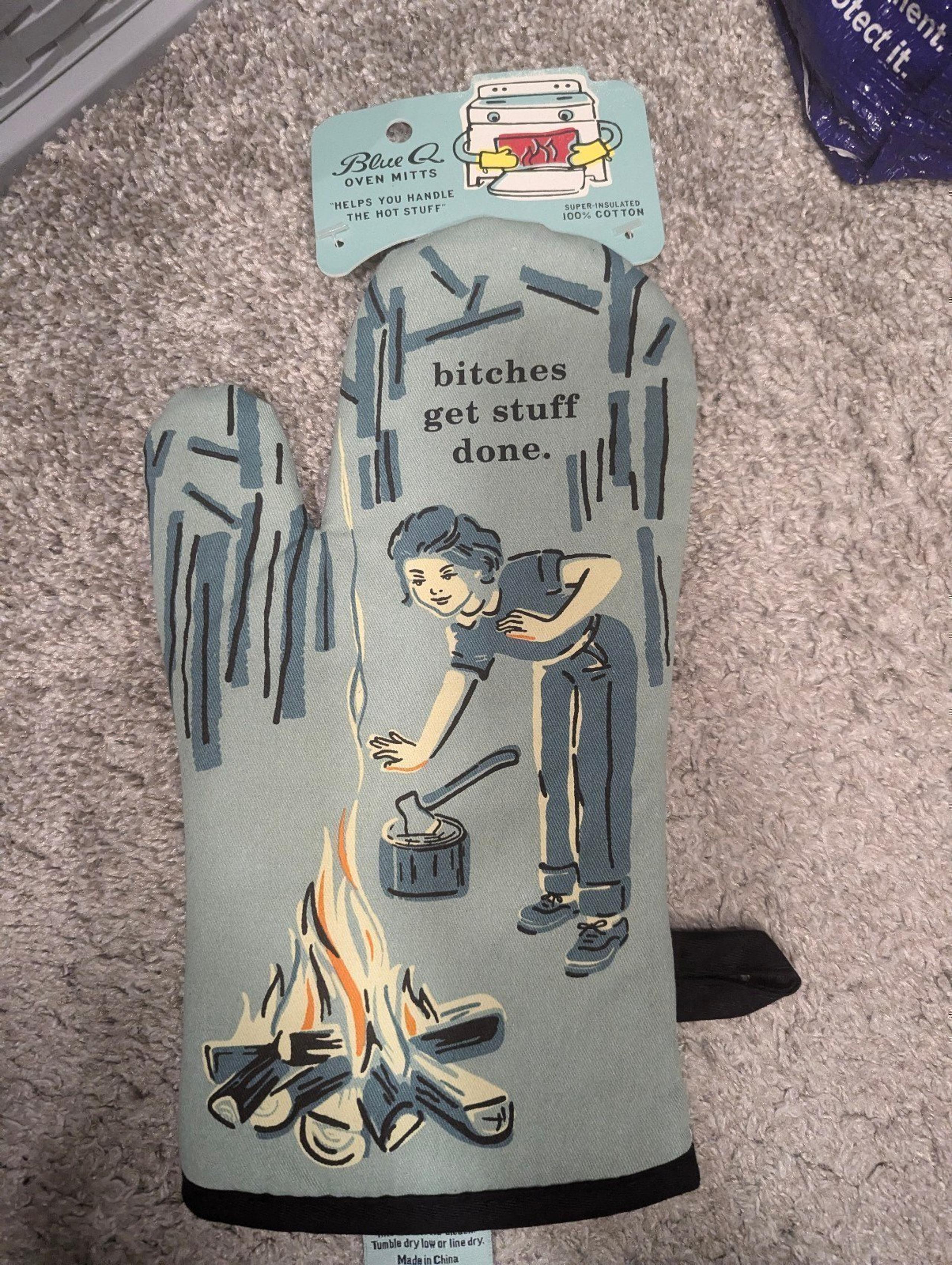 Brand New Blue Q Oven Mitt