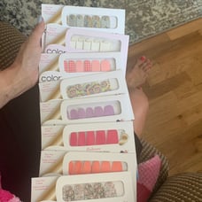 Color street bundles of 8