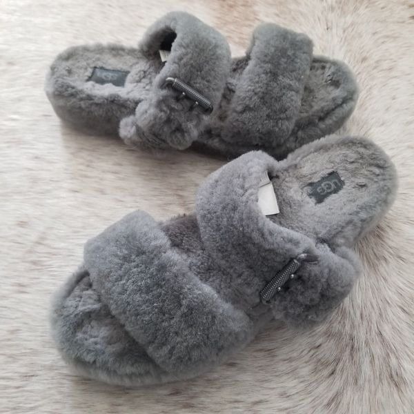 UGG Women's Fuzz Yeah Shearling Slipper Grey Size 10