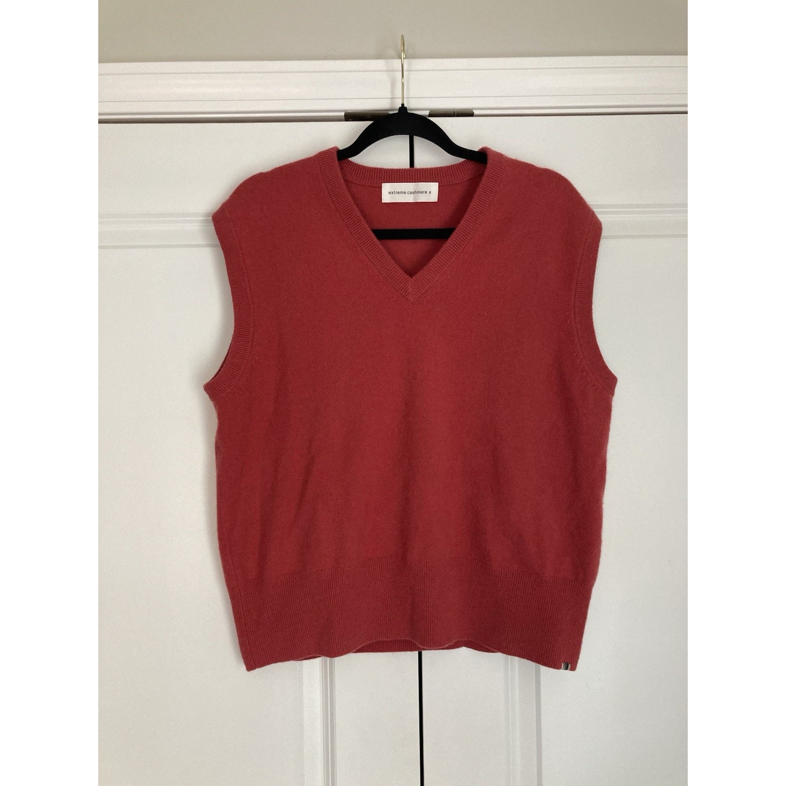 Extreme Cashmere - N°243 Spencer Cashmere-blend Sweater Vest Pink Orange Red OS