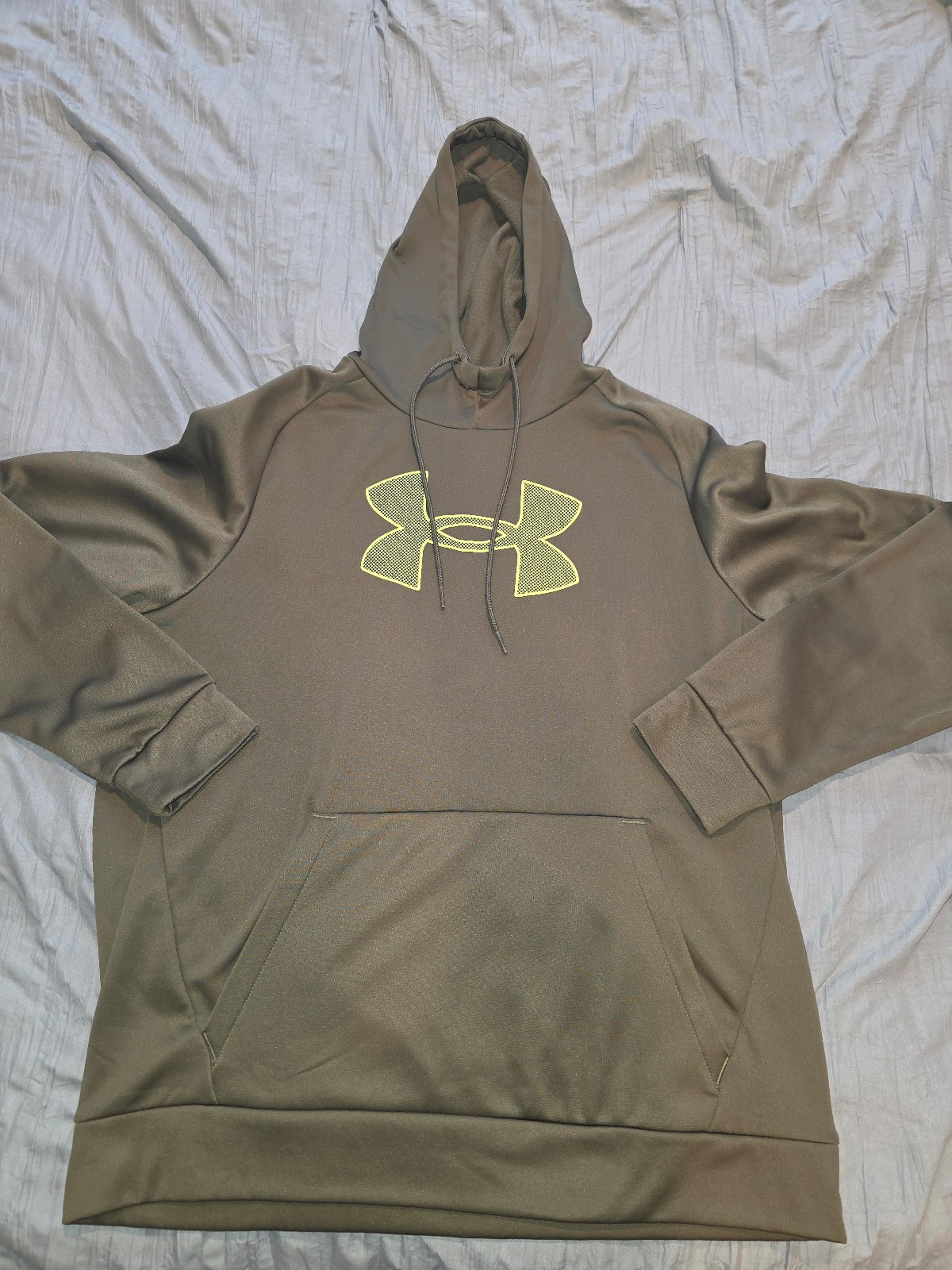 Under Armour hoodie