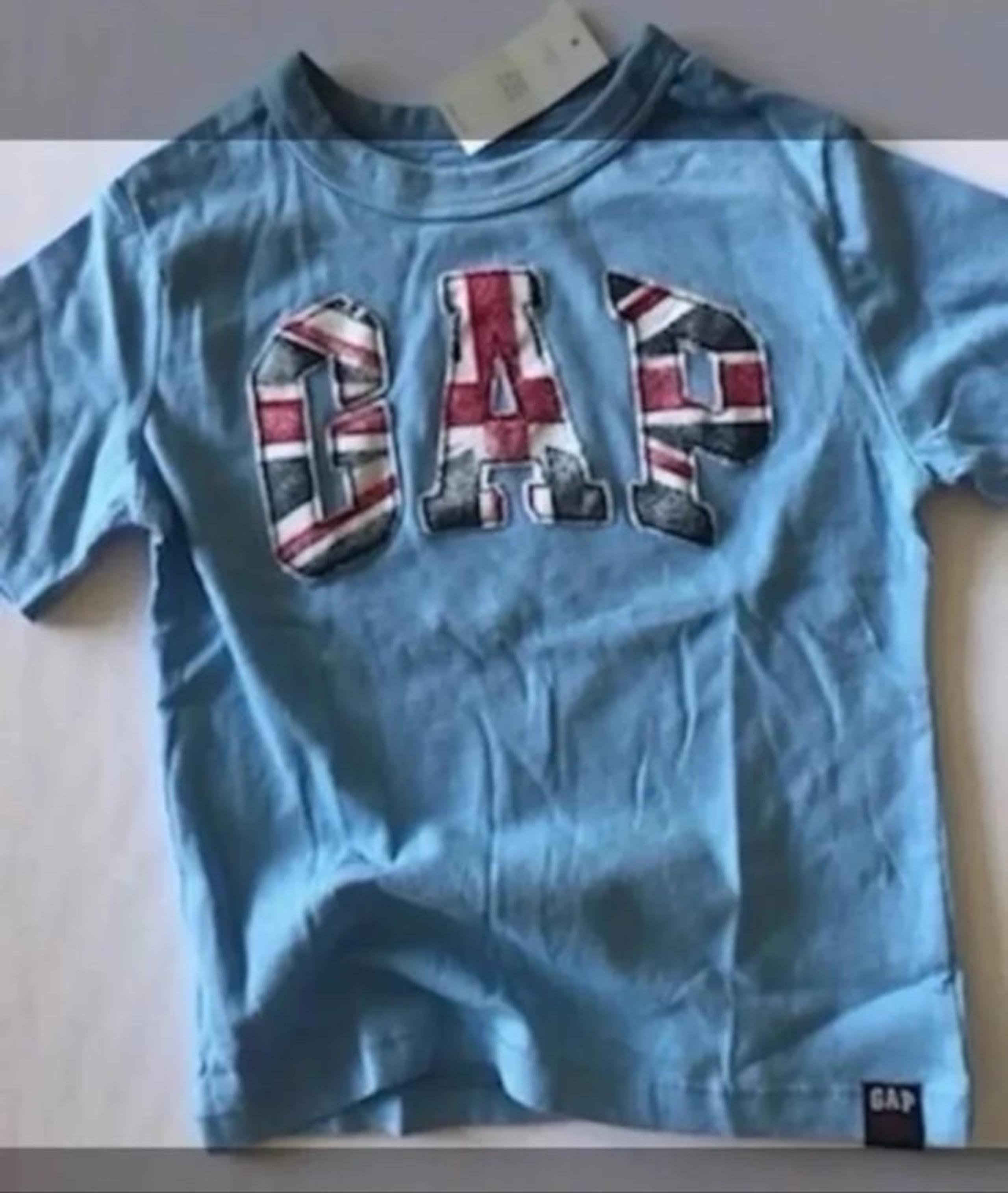 Size 4 years BOYS Shirt GAP Logo NEW WITH TAGS