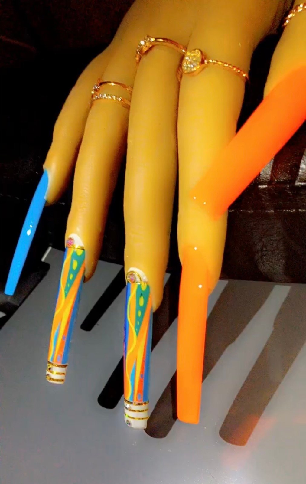 press on nails