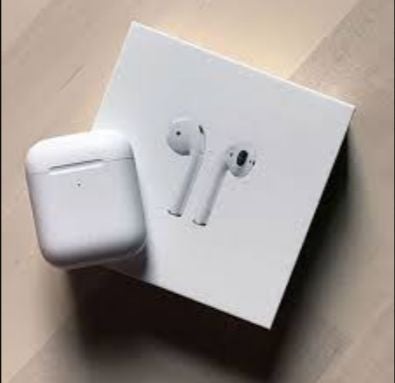 Apple AirPods with Charging Case (2nd generation)
