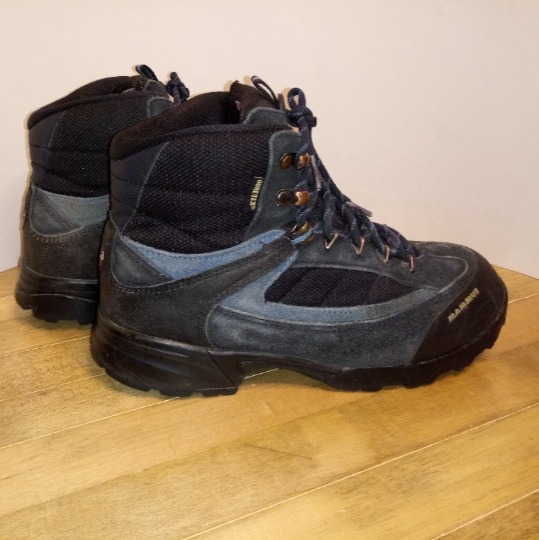 Raichle hiking boots women's sales