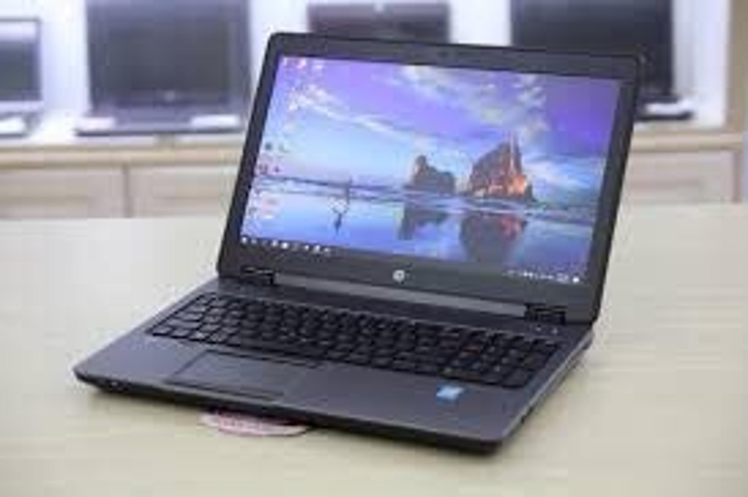 HP ZBook 15u G3 Mobile Workstation (cust
