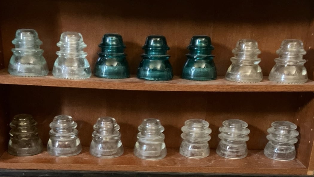 Lot of 14 Antique Hemingray Glass Insulators