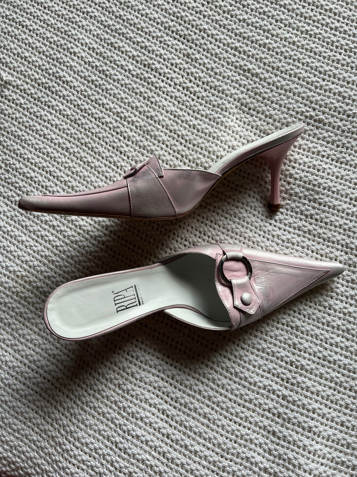Vintage Ripa Pink Silver Point Toe Kitten Heels