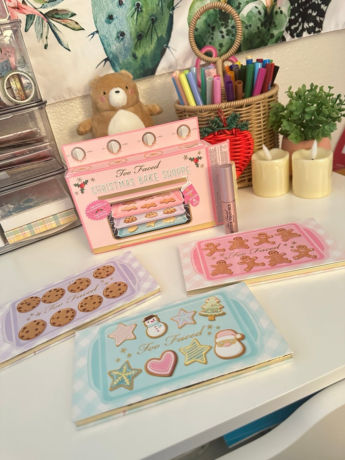 Too Faced Christmas Bake Shoppe Makeup Palette Set
