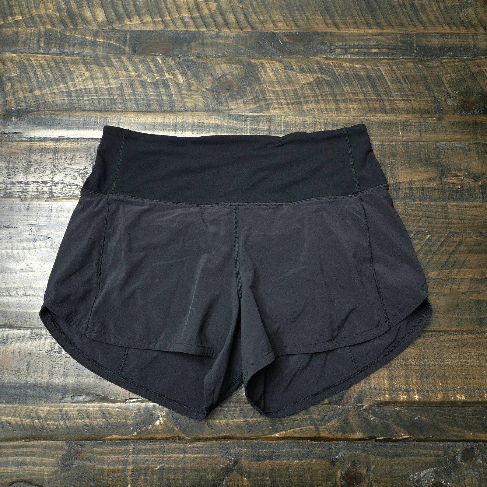 LULULEMON Speed Up Shorts | 6