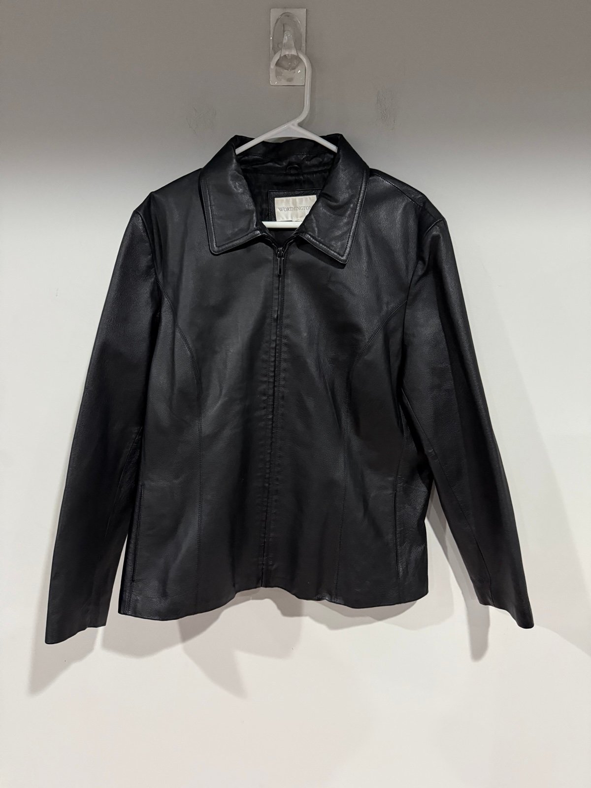 Leather Jacket Size Large women Black vintage full Zip