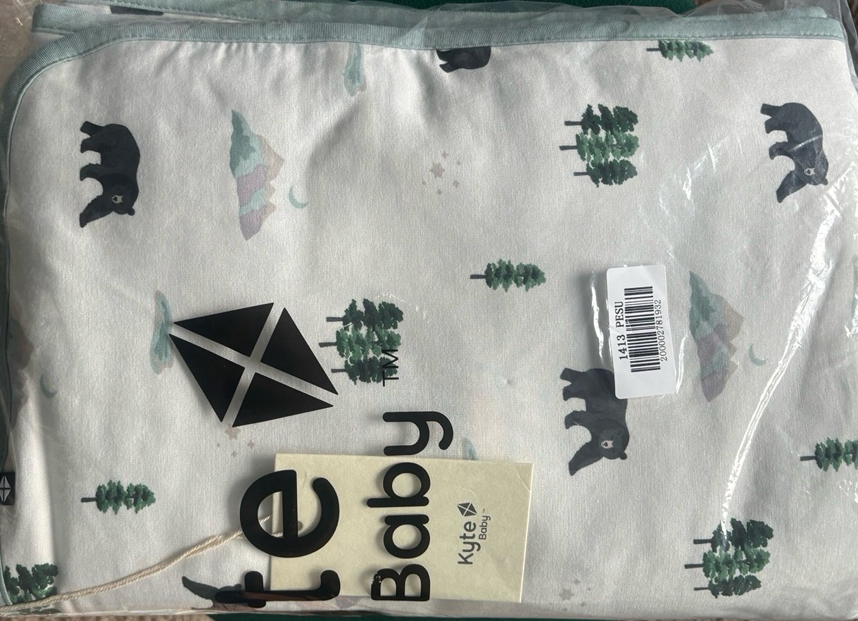 Kyte baby summit toddler blanket