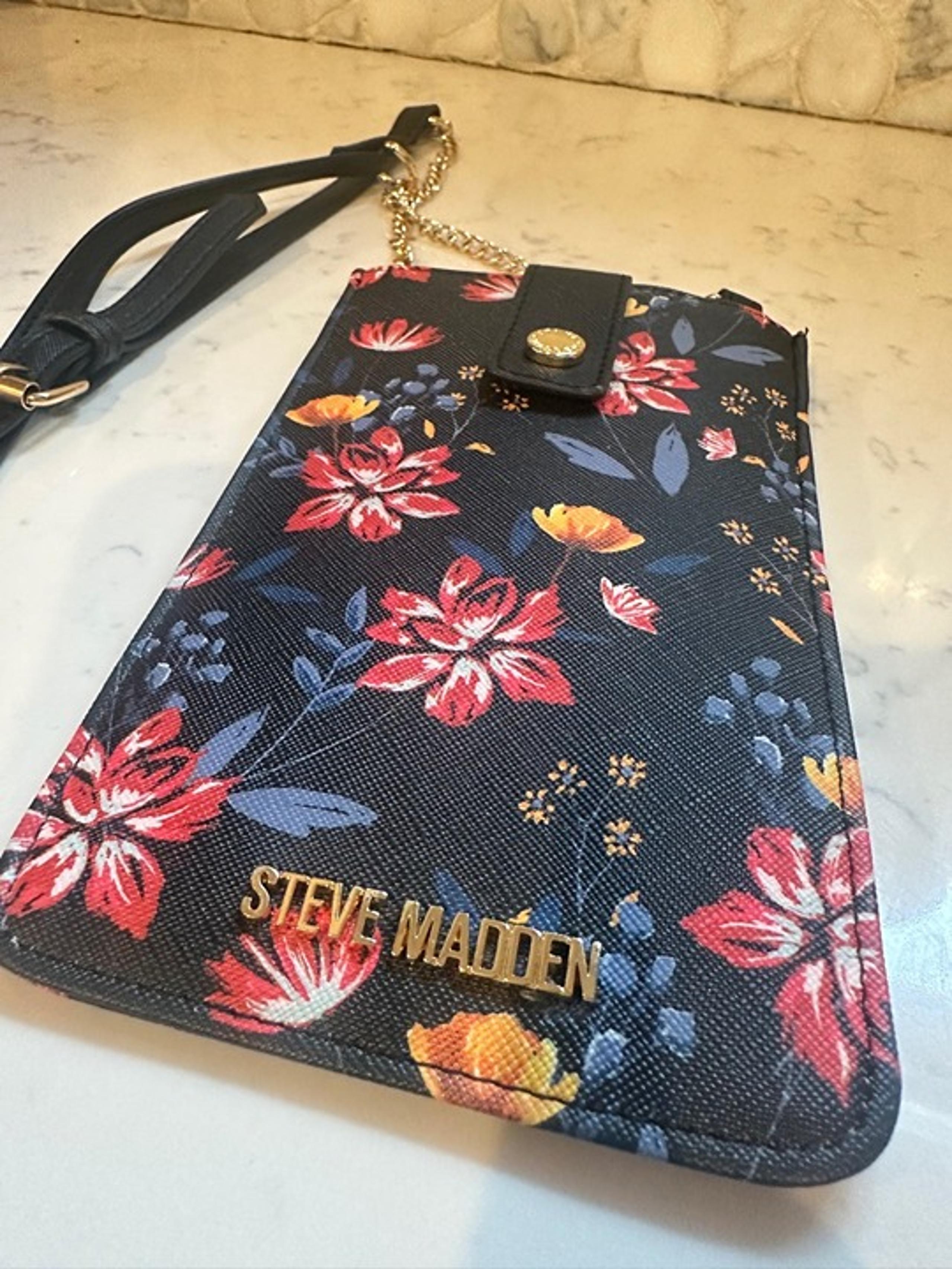Steve Madden Purse Womens Size XS Phone Crossbody Floral Print Chain Detachable