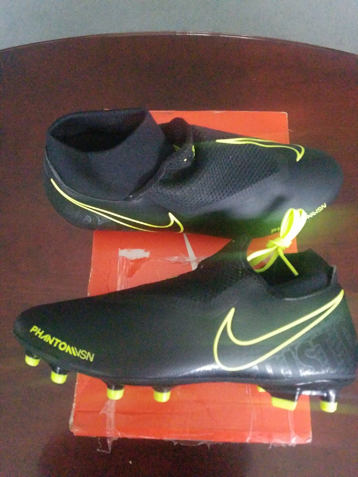 Nike phantom soccer cleats