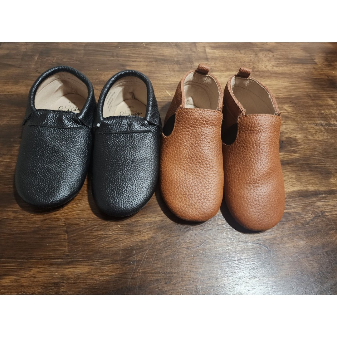 Monkey Feet Youth size 5-6Y 2 Pair Lot Brown & Black slip on Moccasins