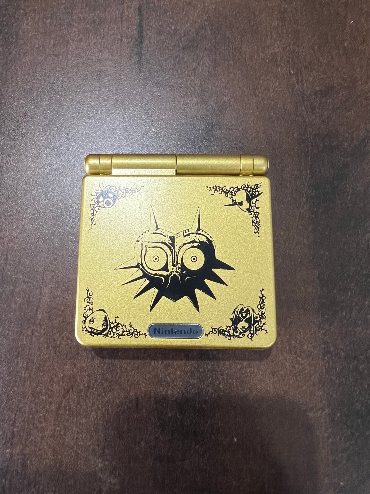 Legend of Zelda Majora’s Mask Nintendo Gameboy Advance SP with Backlit & Game!!!