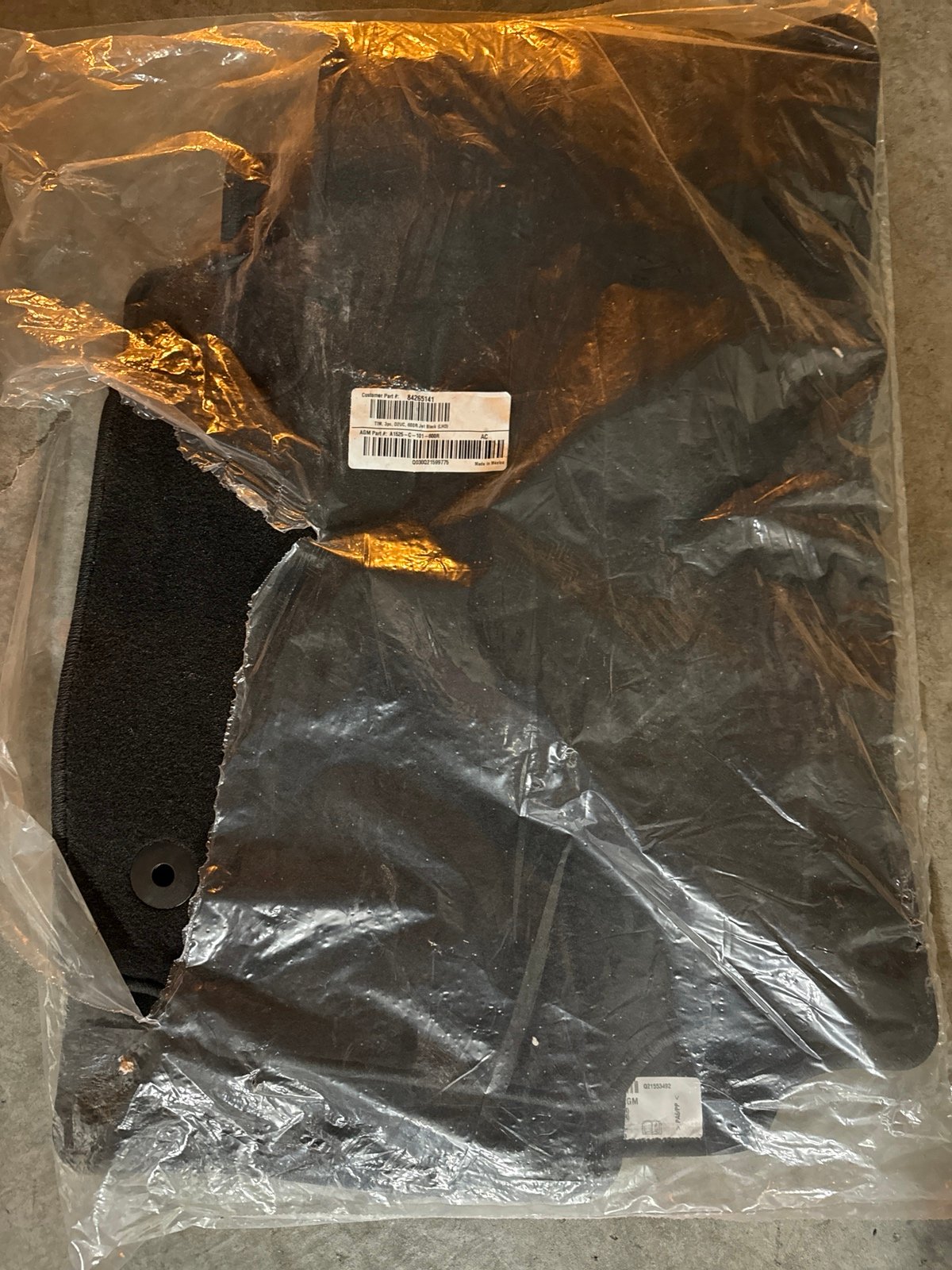 Brand new 2020 Equinox carpet pads